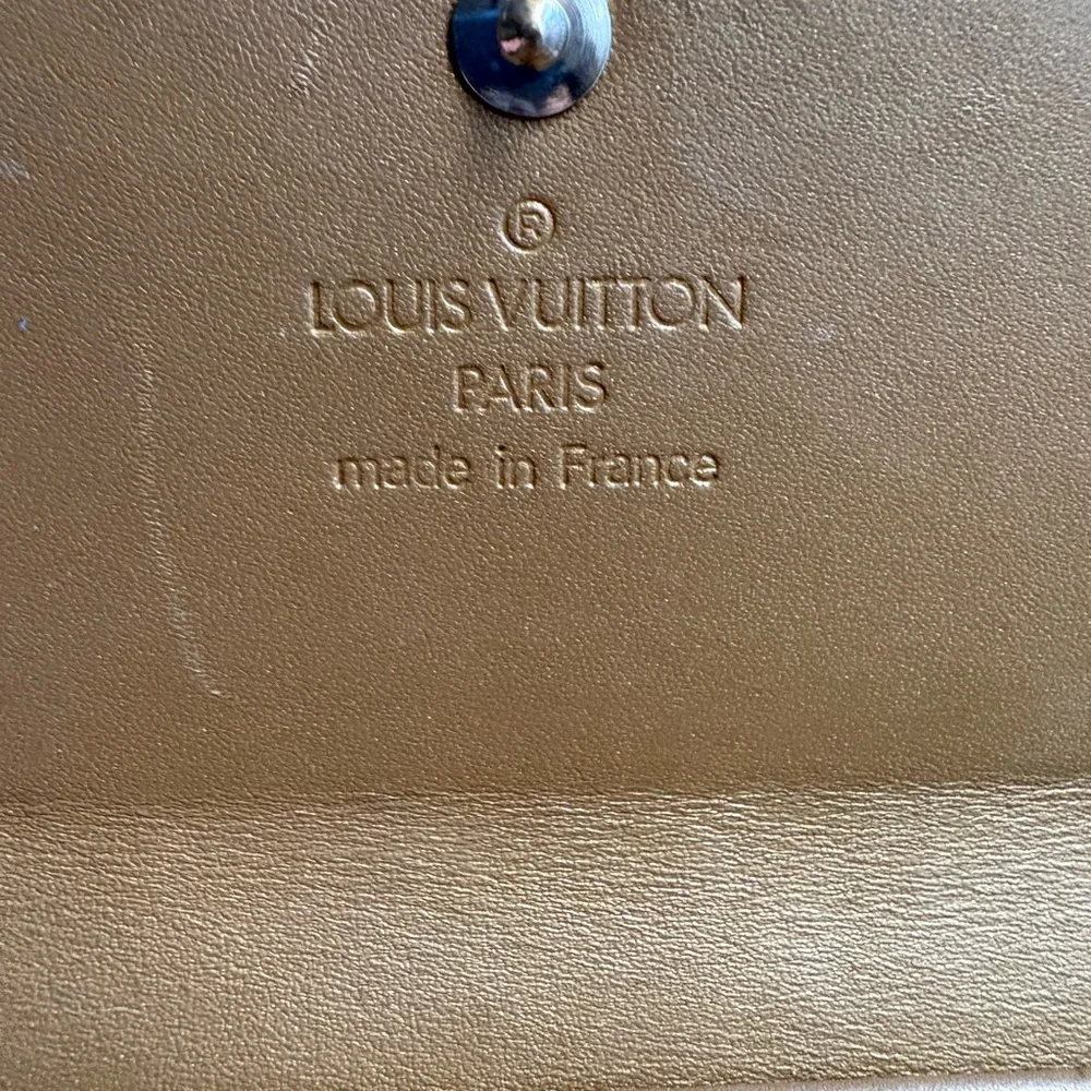 Louis Vuitton Vernis Wallet - Picture 7 of 10